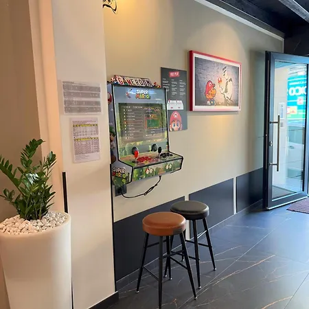 Cinque Terre Hub Art Апартаменты *